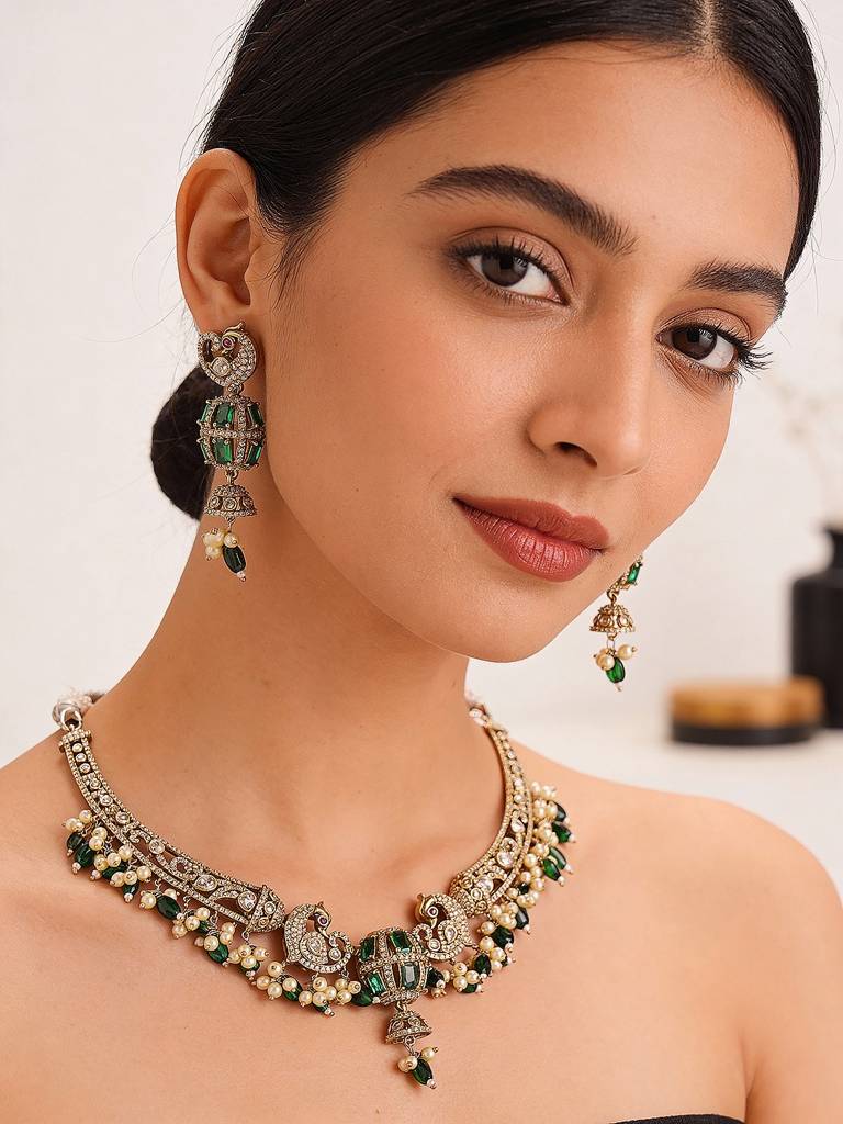 Antique Gold Plated Green Emerald Ad  & Kundan Studded Temple Peacock Motif  Choker Jewellery Set : SJNK2971