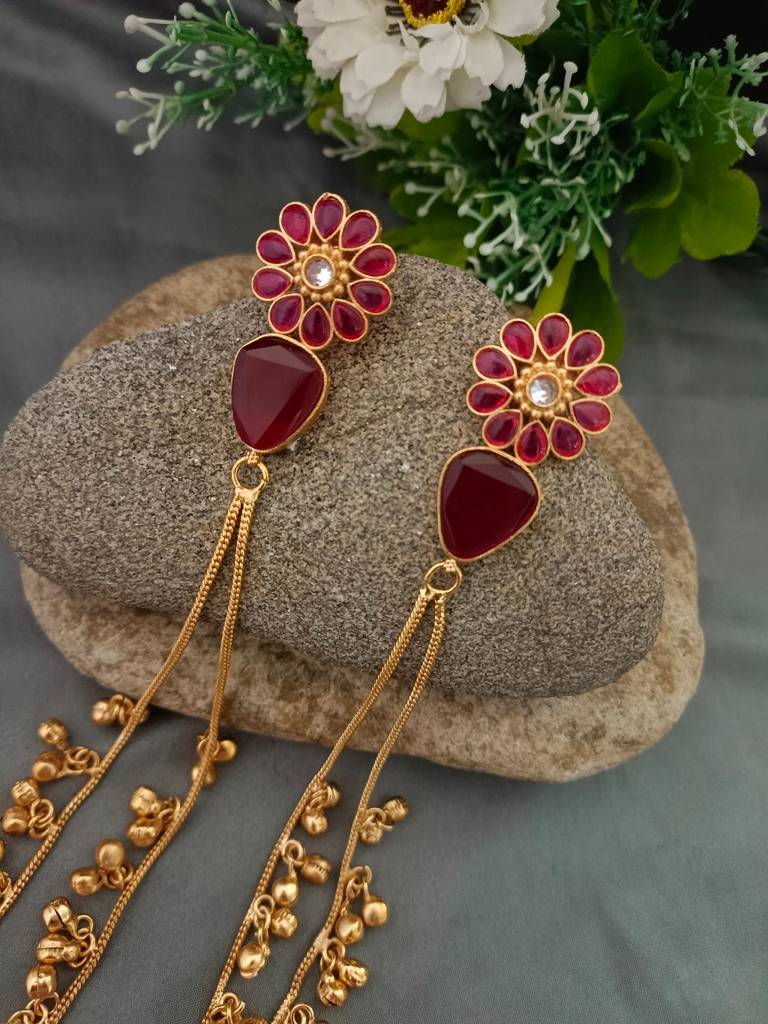 Brass- Plated Pachi Kundan & Ghungaroo Beaded Kashmiri Floral Drop Earrings : VS105311