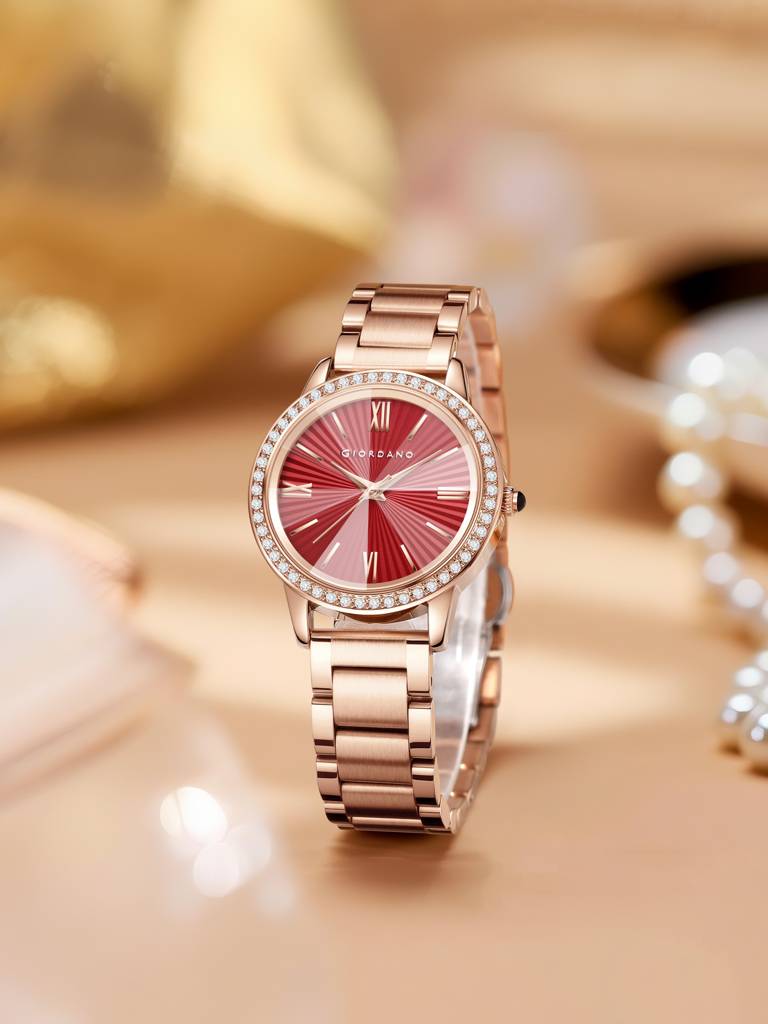 Giordano Classic Watch For Women With Round Diamond Cut Glass Dial, Elegant Stainless Steel Strap With Quartz Mo : GZ-60118-22