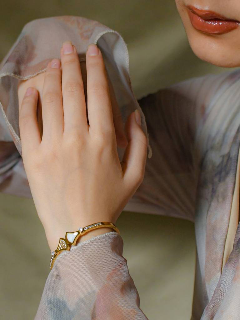 Skin-Friendly 18K Gold Bracelet | Mop & Cz | Ideal For Small Wrists : ATB597MSB