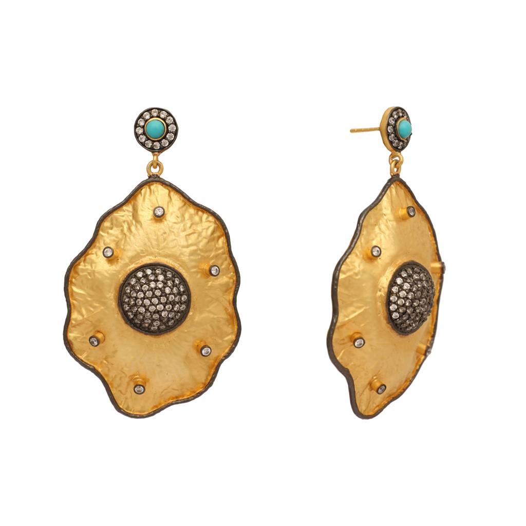 18K Golden Aura Lightweight Anti Tarnish Earrings : YI24A0271E