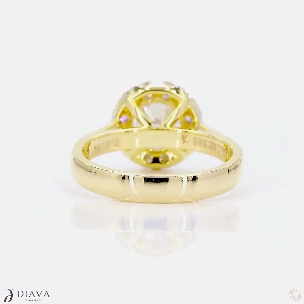 Classic Round Halo Ring : ClassicRoundHaloRing