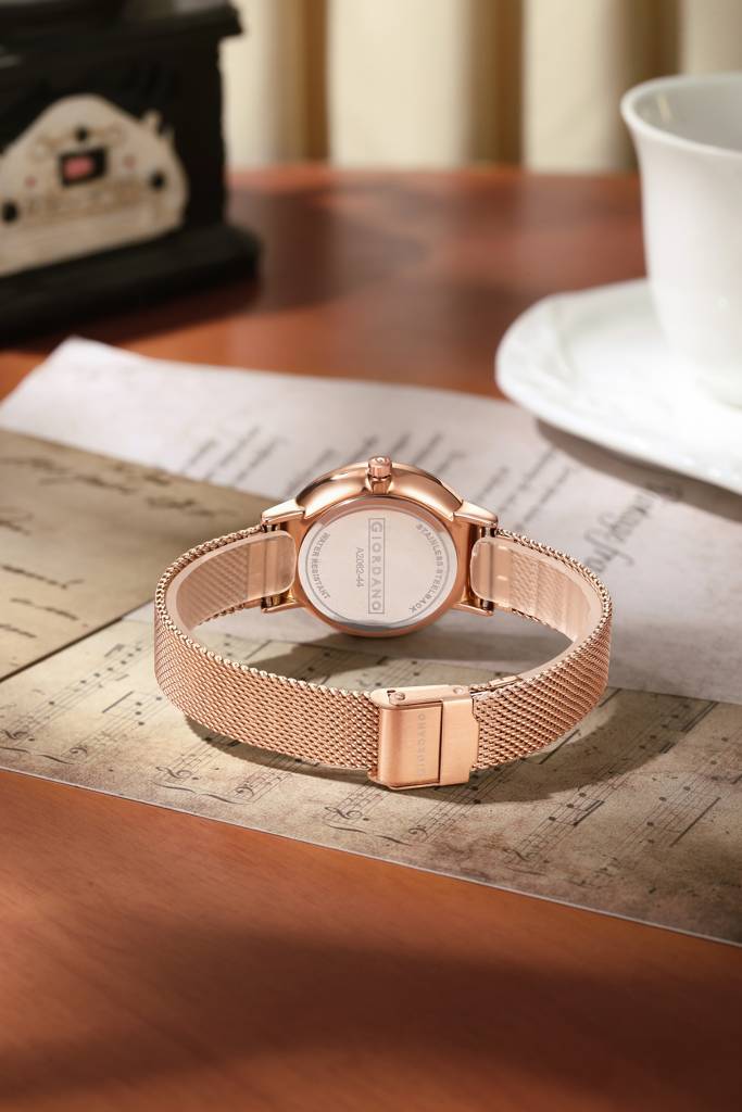 Analog Stylish Watch Or Women | Water Resistant Simple Watch Round Shape With Stainless Steel Case Wrist Watch For  : A2062-44