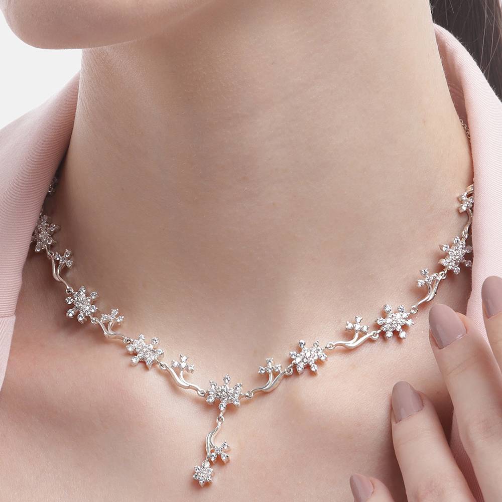 Silver 92.5 White Flower Necklace : Silver 92.5 White Flower Necklace : Silver 92.5 White Flower Necklace : Silver 92.5 