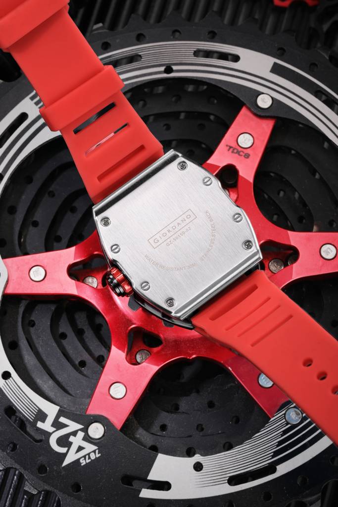 Giordano Sqaure Analog Casual Sporty Watch For Men – Mechanical-Inspired Design Dial, Quartz Movement, Silicon S : GZ-50150-02