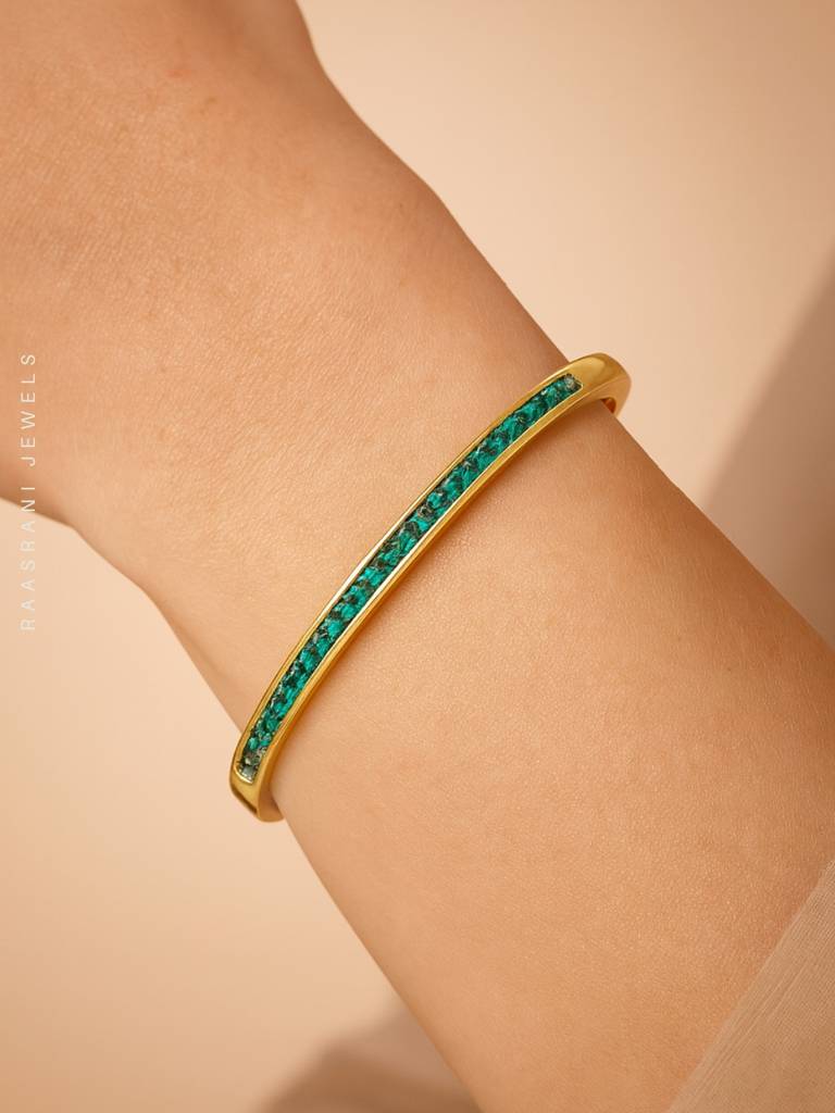 Green Stone Kada Â 18K Gold Plated Emerald Cz Bracelet (Anti-Tarnish) : ATB707GSB
