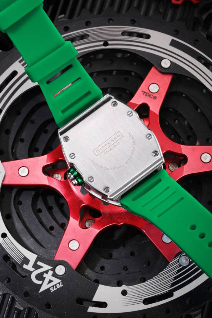 Giordano Sqaure Analog Casual Sporty Watch For Men – Mechanical-Inspired Design Dial, Quartz Movement, Silicon S : GZ-50150-03