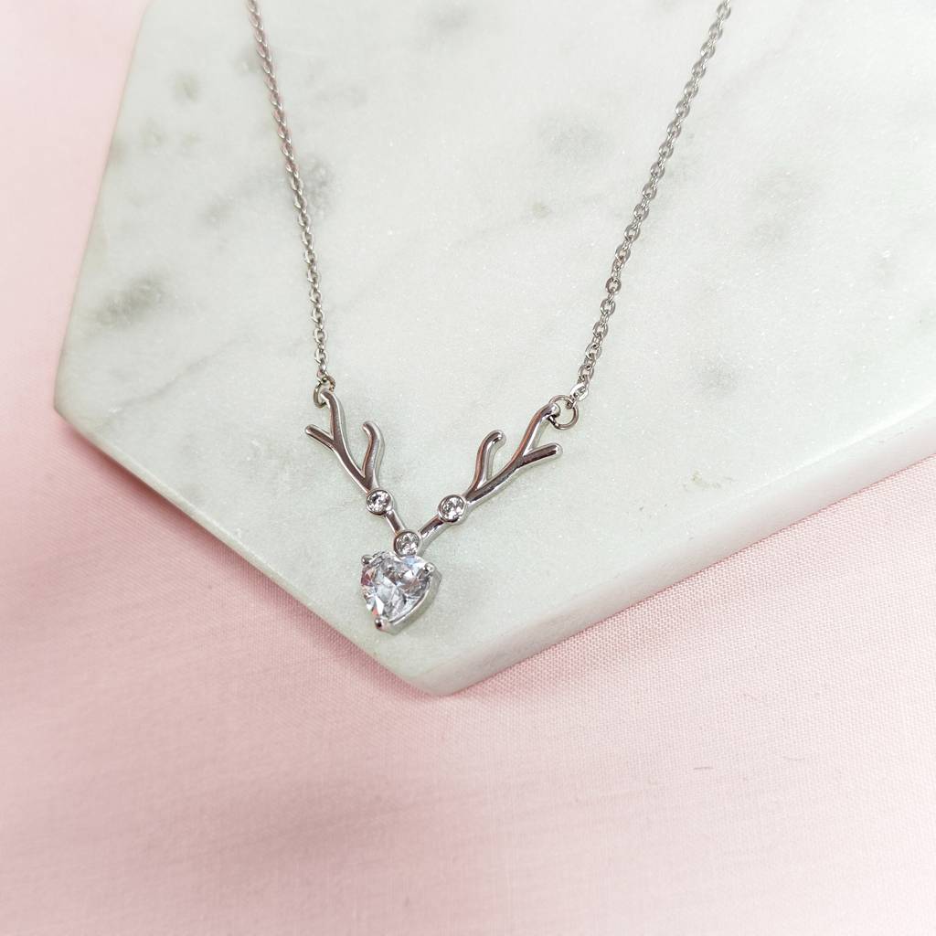 925 Silver Deer Heart Necklace : IS-NC-PC-1179