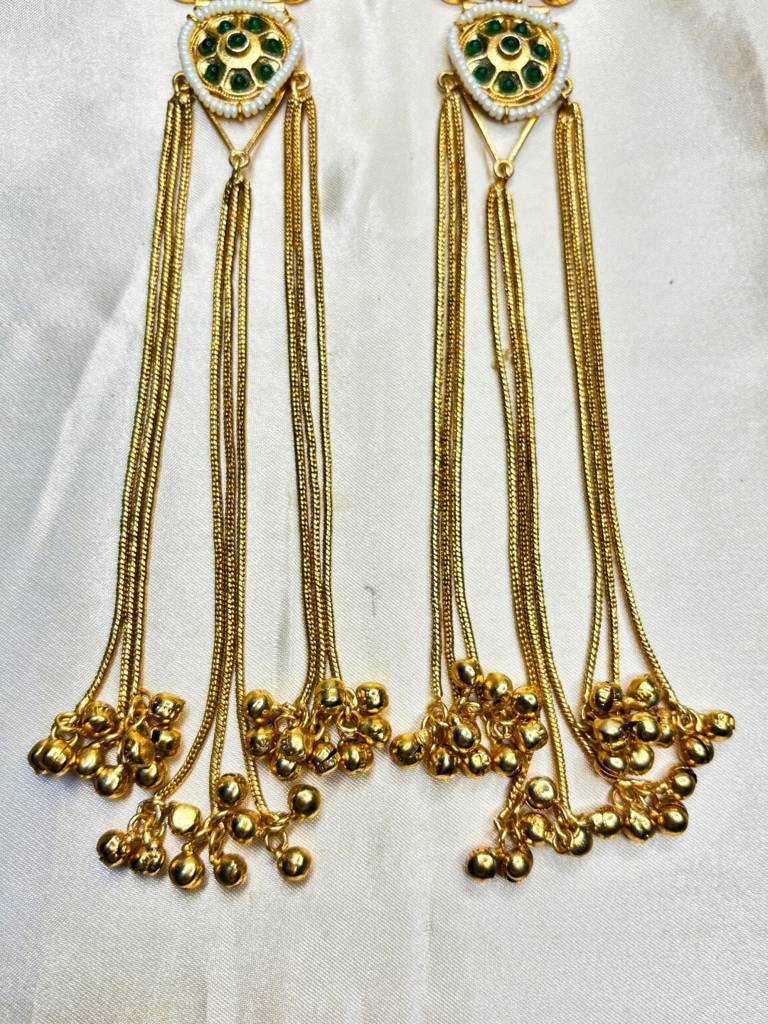 Gold-Plated Kundan And Stone Long Kashmiri Dangler Earrings : VI26EROX100345