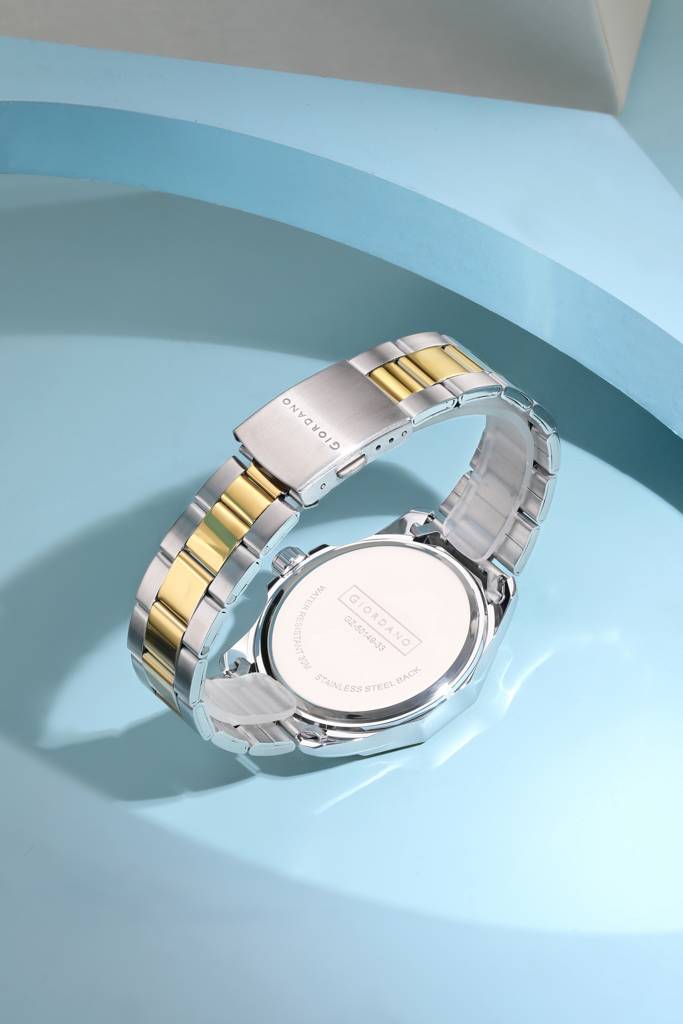Giordano Stainless Steel Analog Watch For Men – Classic Sporty Design | Textured Dial, Quartz Movement And Date  : GZ-50149-33