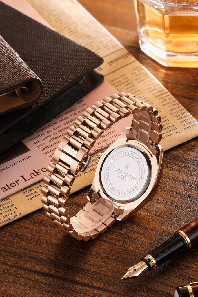 Oxford Collection Analog Quartz Watch For Men With Stainless Steel Strap, Fluted Metal Case, Day & Date Display, : LFM10001-44