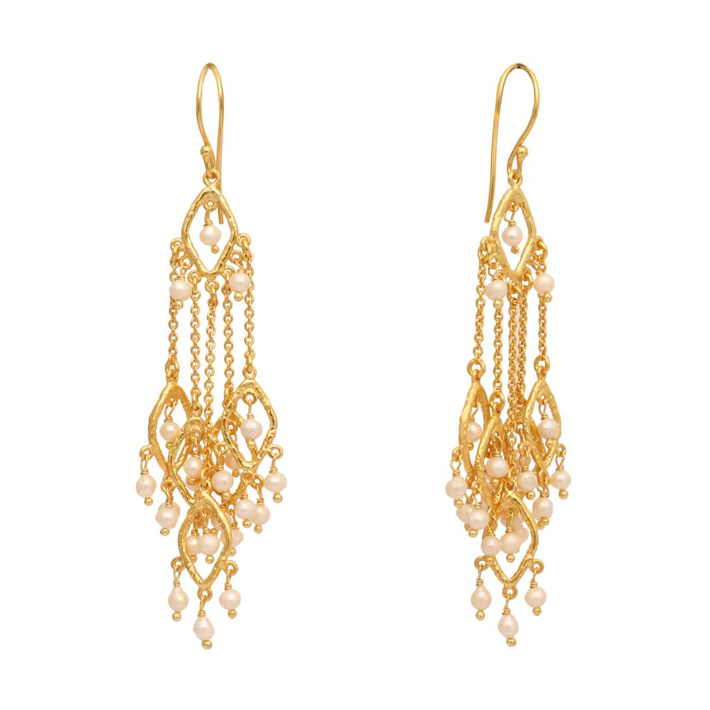 18K String Of Pearls Gold Anti Tarnish Earrings : YI24A0275E