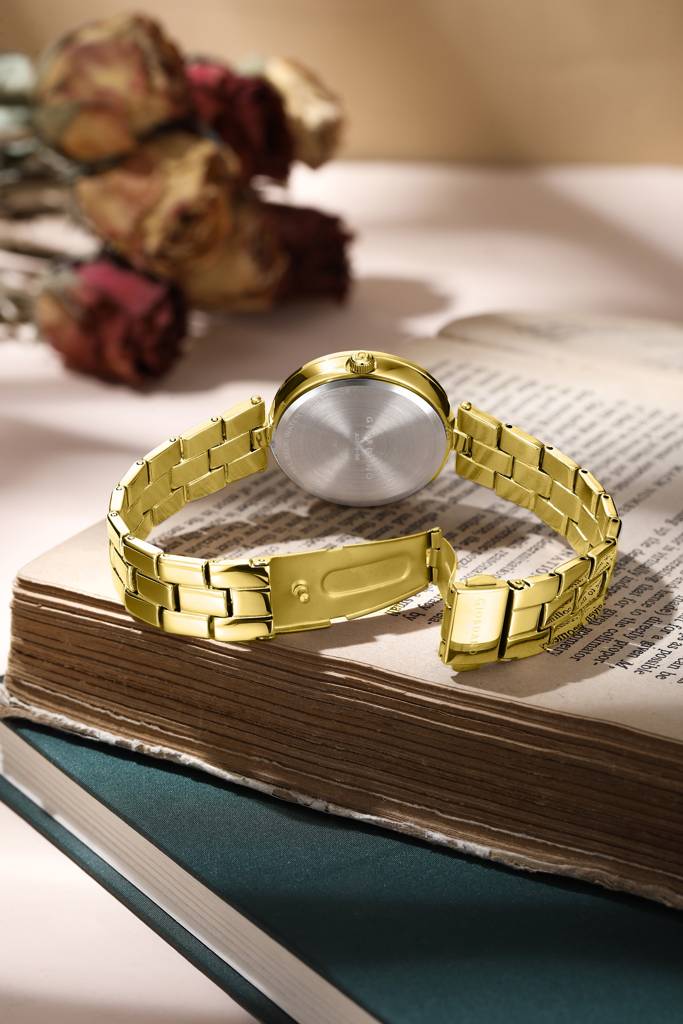 Analog Watch For Women With Diamond Studded Case And Metal Strap : A2079-66