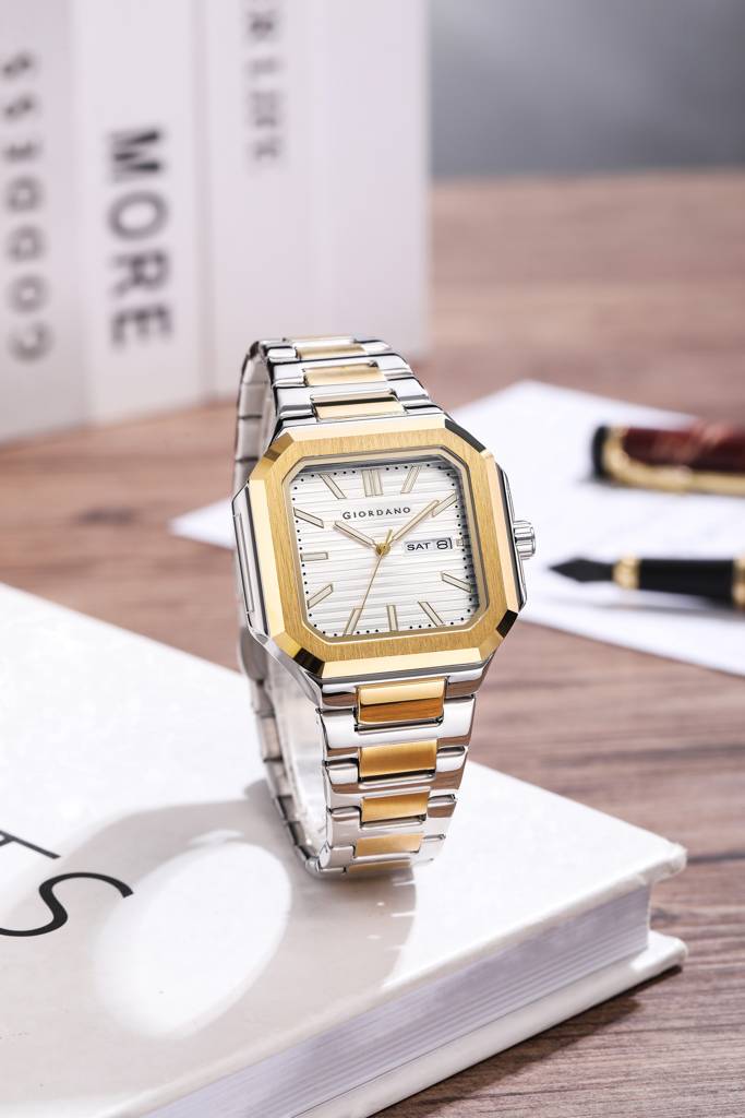 Giordano Square Formal Watch For Men – Textured Dial,Day & Date Display And Stylish Stainless Steel Strap : GZ-50140-22