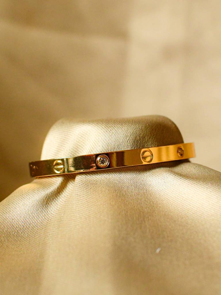 Classic Gold Lock Bangle Â Designer-Inspired Statement Bracelet : ATB535CGLB