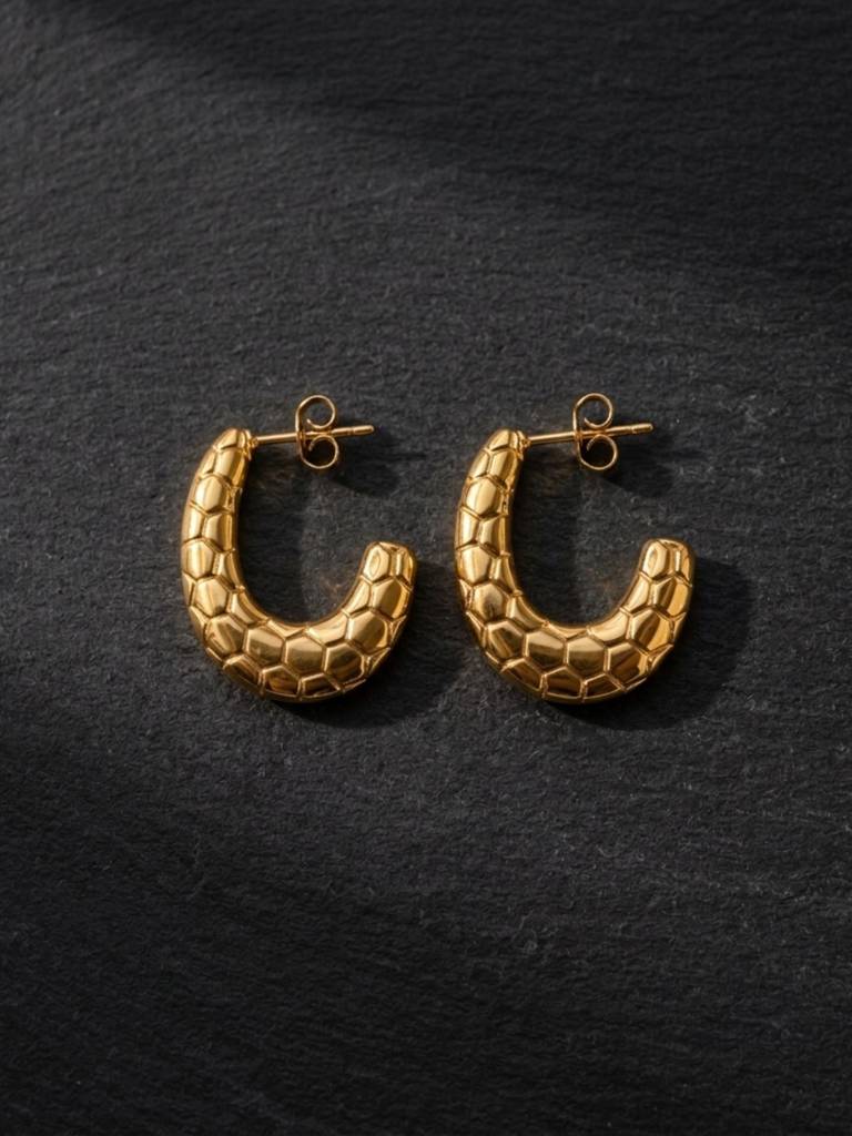 Sculptural U Hoops – 18K Gold Plated Anti Tarnish Earrings : ATE880SUH