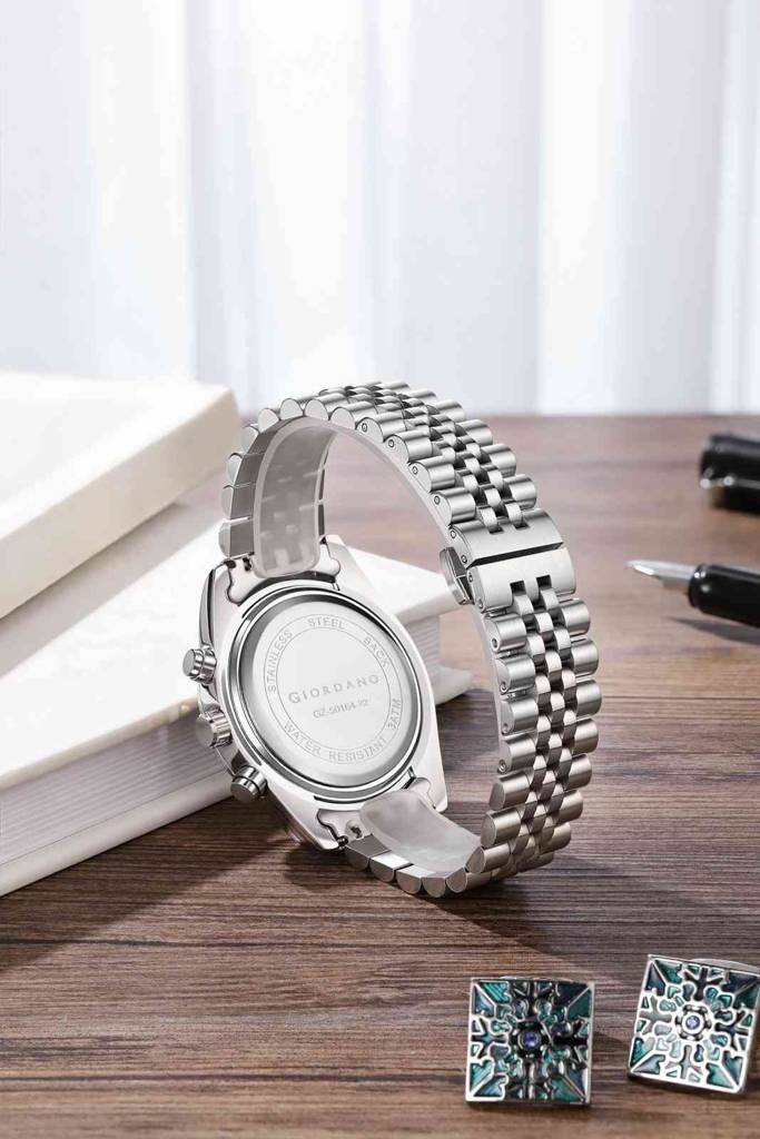 Giordano Chronograph Analog Watch For Men – Textured Bezel, Luminous Index Markers, Stainless Steel Strap & Date : GZ-50164-22