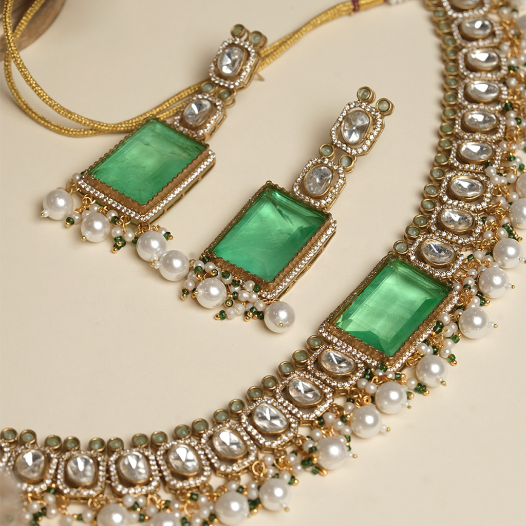 Designer Single Stone Kundan Necklace : CAO0004MHJ