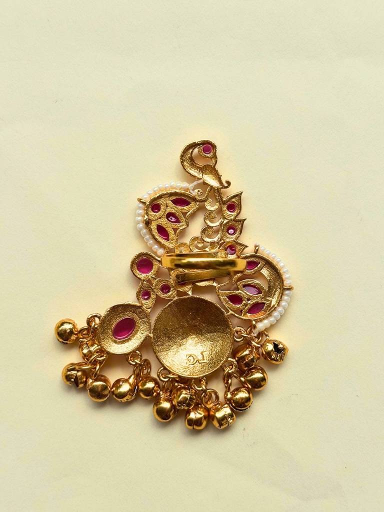 Gold-Plated Kundan Stones Ghungroo Adjustable Finger Ring : VI26RIAD1000033