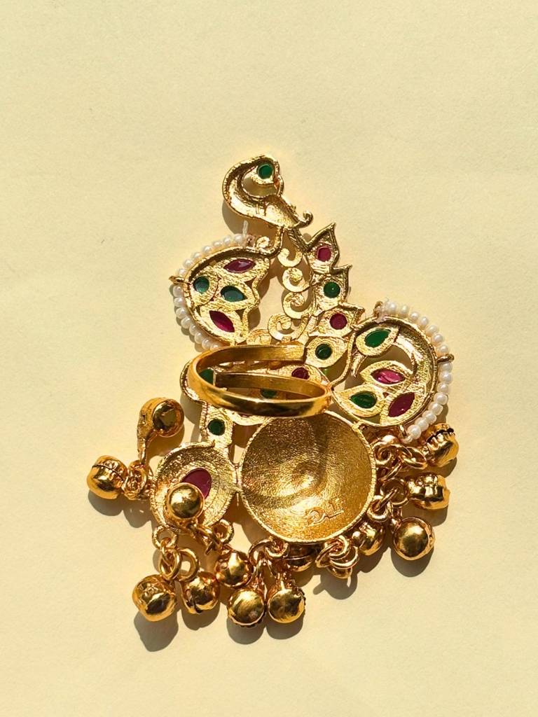 Gold-Plated Kundan Stones Ghungroo Adjustable Finger Ring : VI26RIAD1000032
