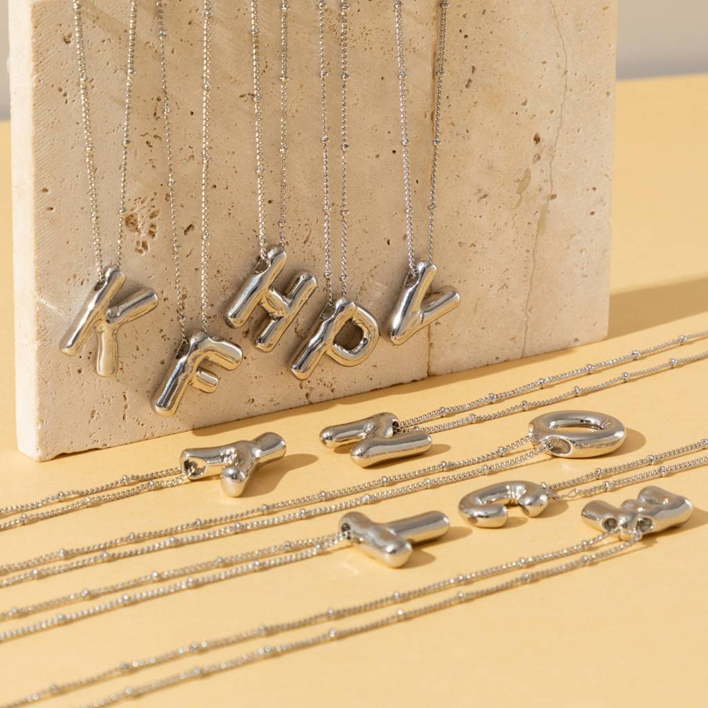 18K Silver Plated Waterproof Antitarnish Balloon Design Initial Letter Pendant Necklace : AMG0624PN3178SA