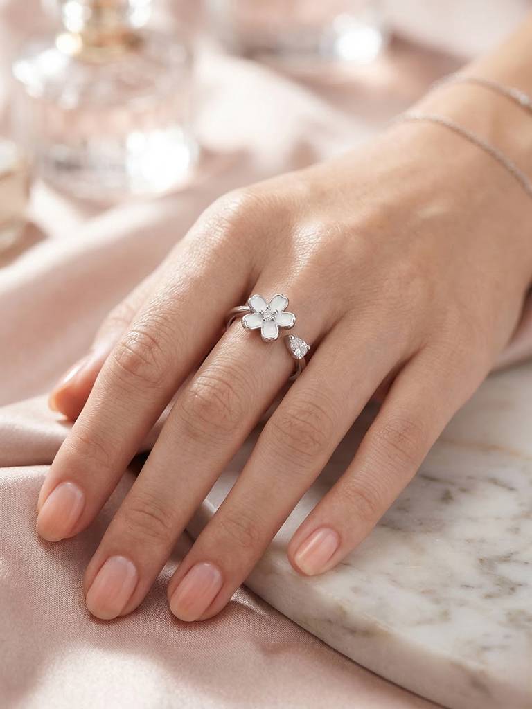 925 Pure Silver The Sakura Petal Wrap Ring : LR1309