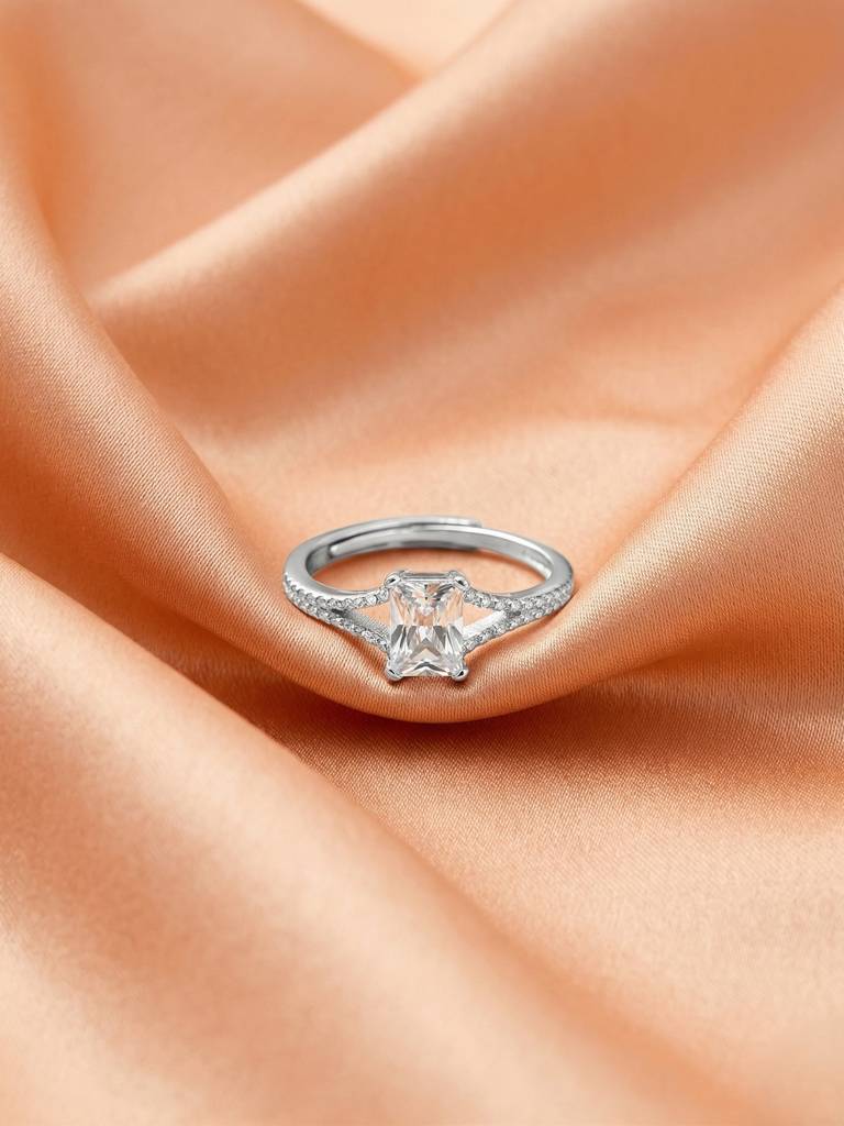 925 Pure Silver The Imperial Emerald-Cut Ring : LR1270