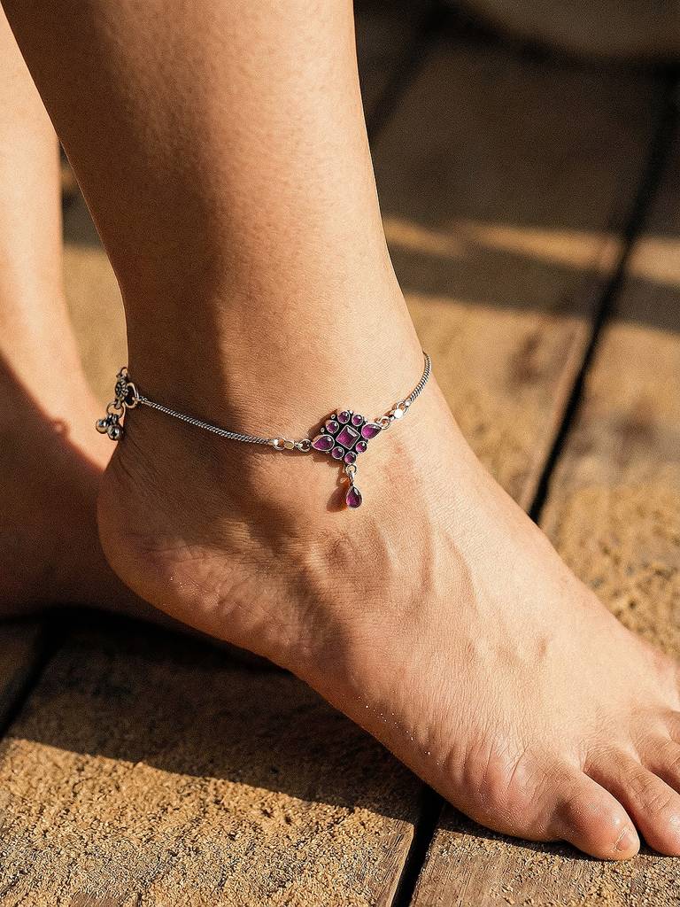 Silver Toned Pink Crystal Stones Embeded Geometric Charm Delicate Payal Anklet : SJPL2874