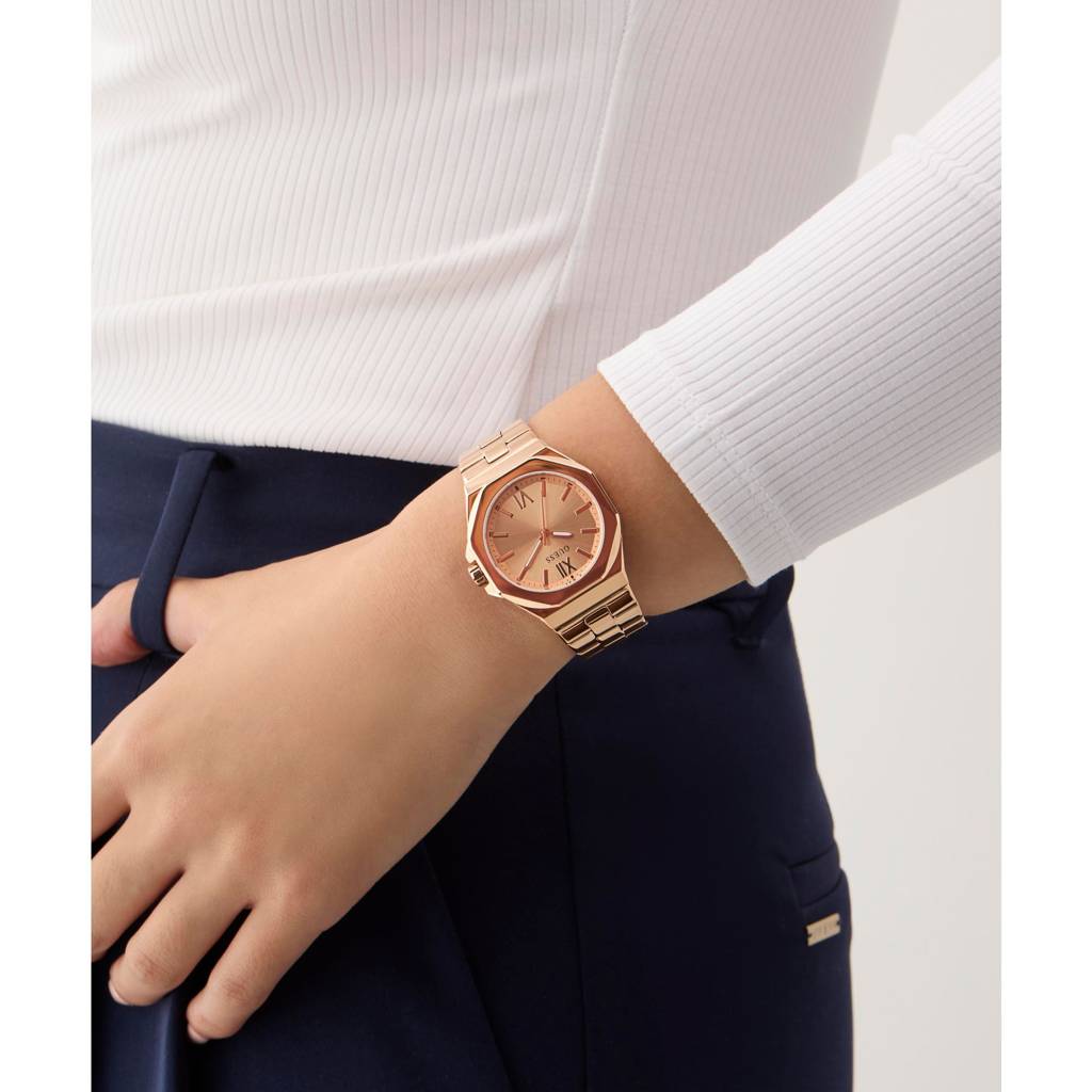 Guess Round 34Mm Rose Gold Dial Analog Women Watch - Gw0873L3 : GW0873L3