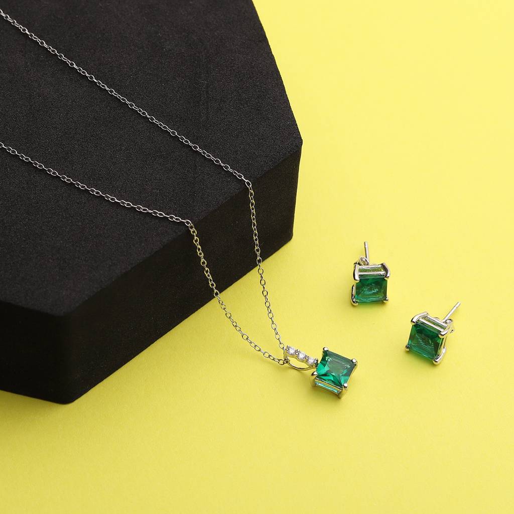 Iski Uski 925 Sterling Silver Deena Emerald Pendant Set