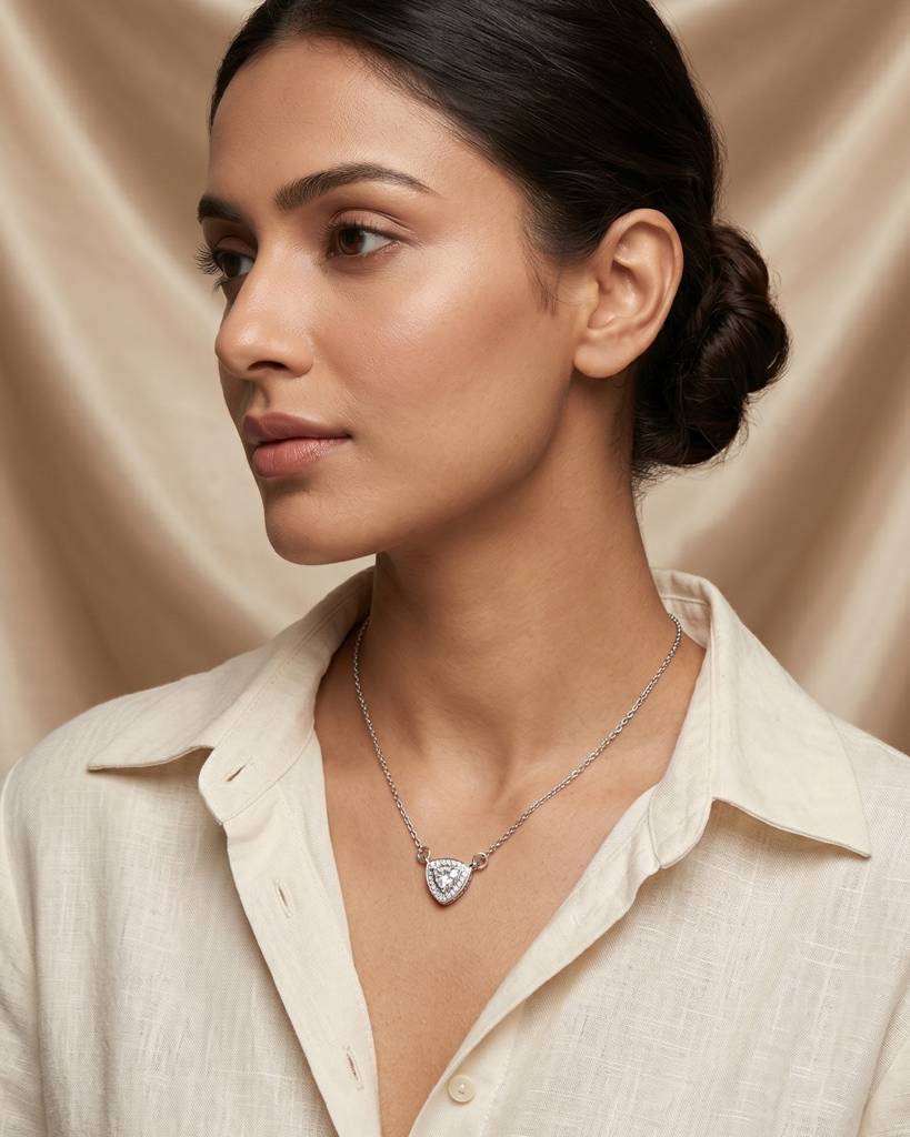 925 Silver Trillion Cut Pendant Necklace : IS-NC-PC-1183
