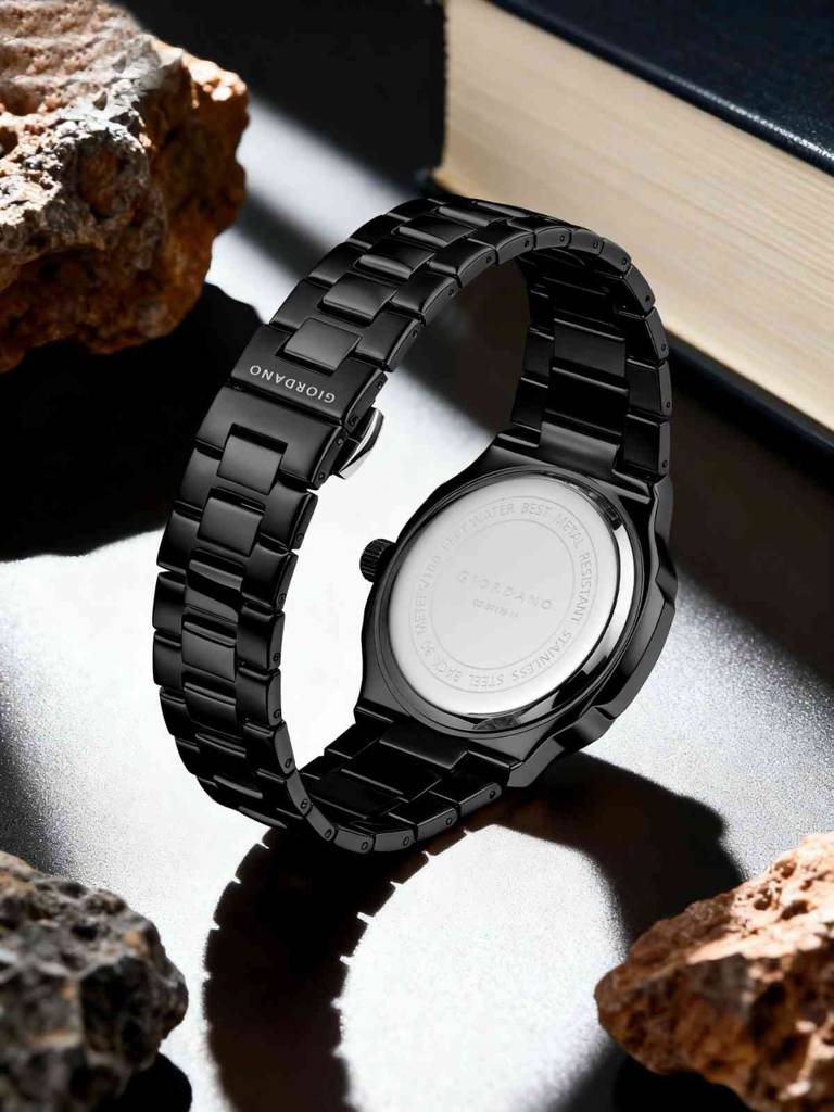 Giordano Analog Watch For Men Â Classic Moon Phase Design With Textured Dial, Durable Stainless Steel Strap, A : GZ-50179-11