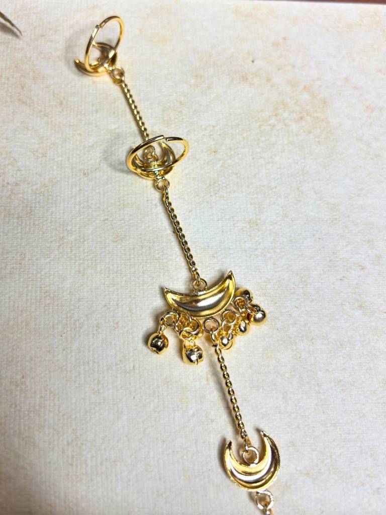 Gold Plated Chand Ghungroo Hathphool Kashmiri Bangle Bracelet Set : VI26BC100087