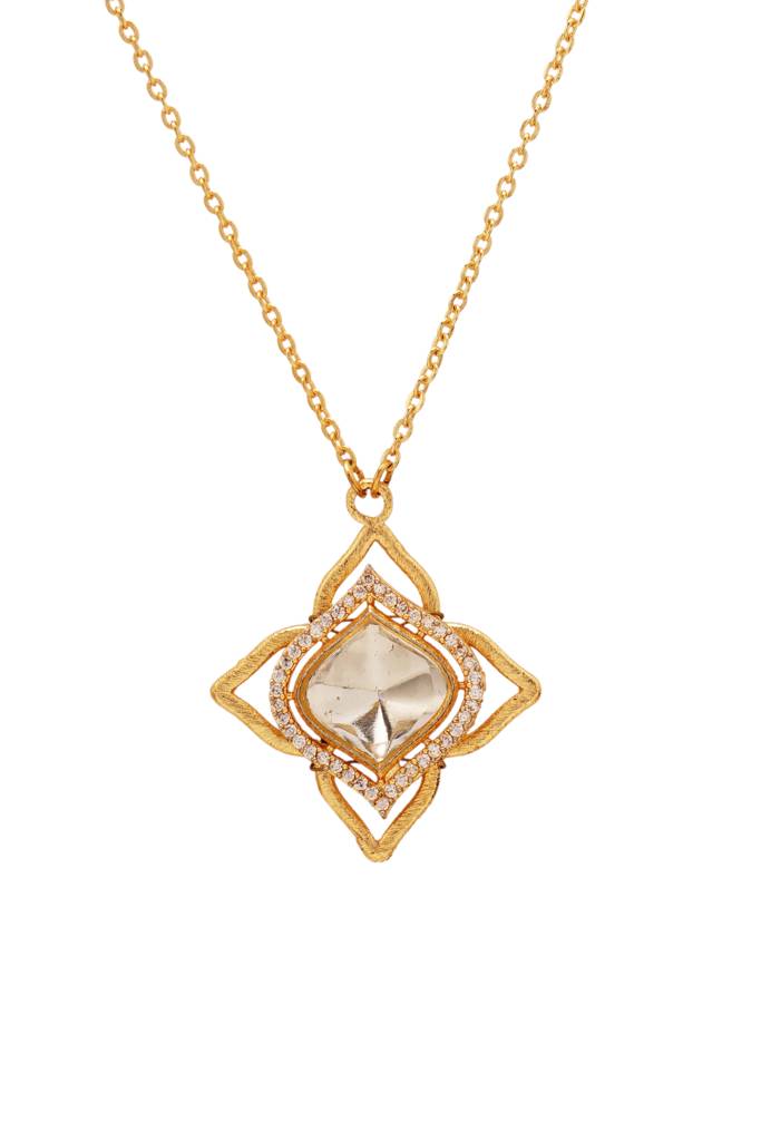 22Kt Gold-Plated Enchanting Flora Pendant : PE40034