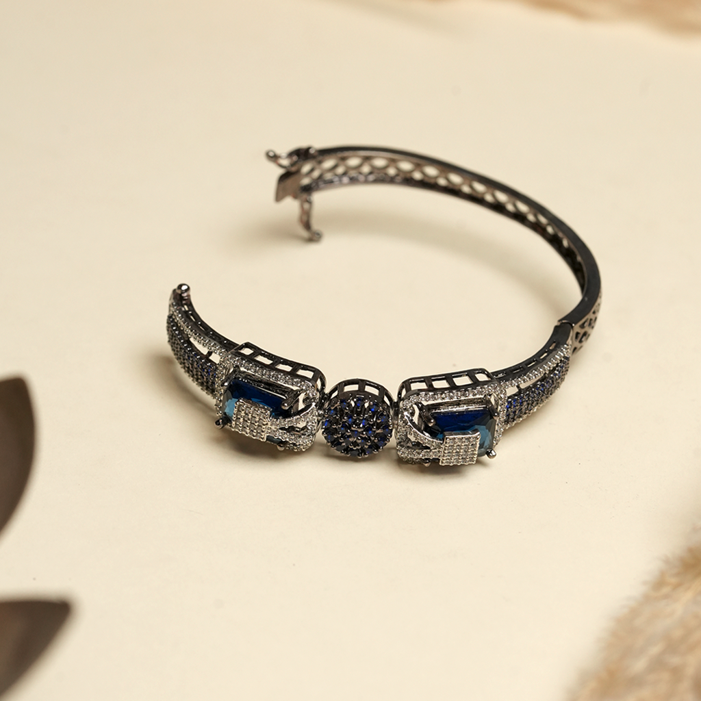 Designer Ad Bracelet : CAO0173STM