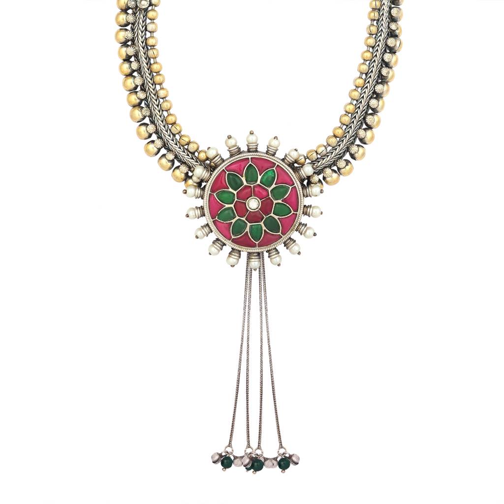 Green Mirage Oxidized Silver Necklace Set : YI24A0447N