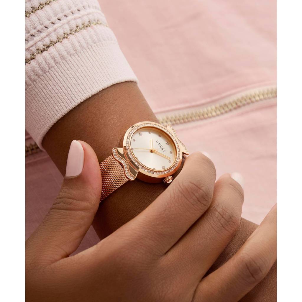 Guess Round 28Mm White Dial Analog Women Watch - Gw0866L3 : GW0866L3