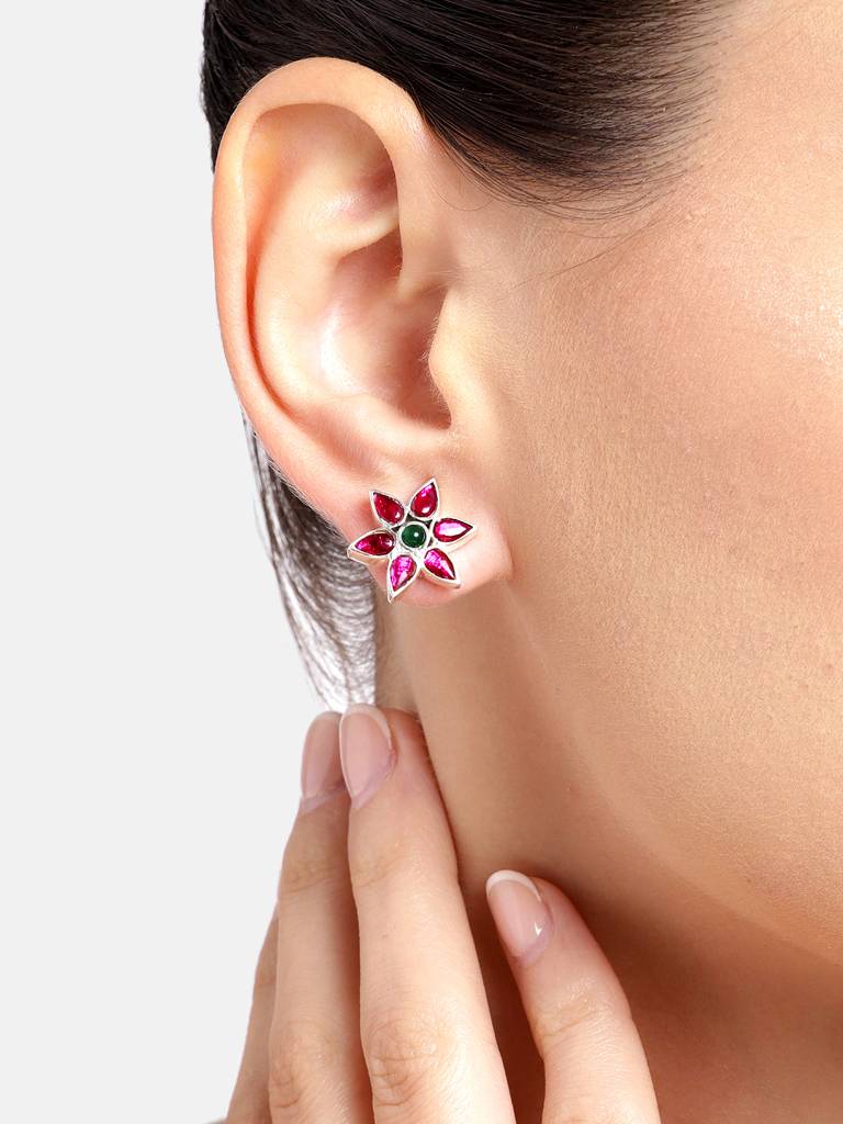 92.5 Silver Red Kundan Flower Earrings : 92.5 Silver Red Kundan Flower Earrings : 92.5 Silver Red Kundan Flower Earrings