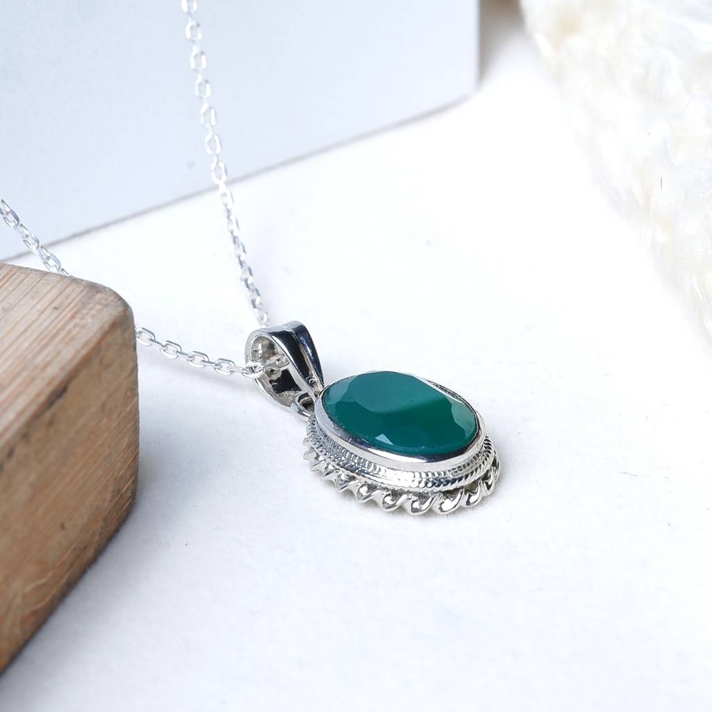 925 Sterling Silver Green Onyx Pendant With Chain For Women | Gemstone Pendant | Handmade Silver Jewelry | Elegant : FU-1115-C