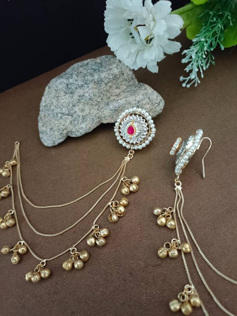 Traditional Gold-Tone Ear Chains (Kaan Chain) With Pachi Kundan Studs And Ghungroo Dangles : VS105329