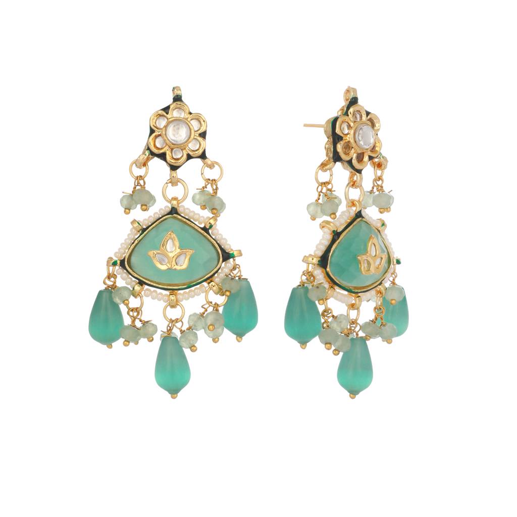 22K Gold Plated Lush Green Maang Tikka & Earrings Set : YI24A0430E