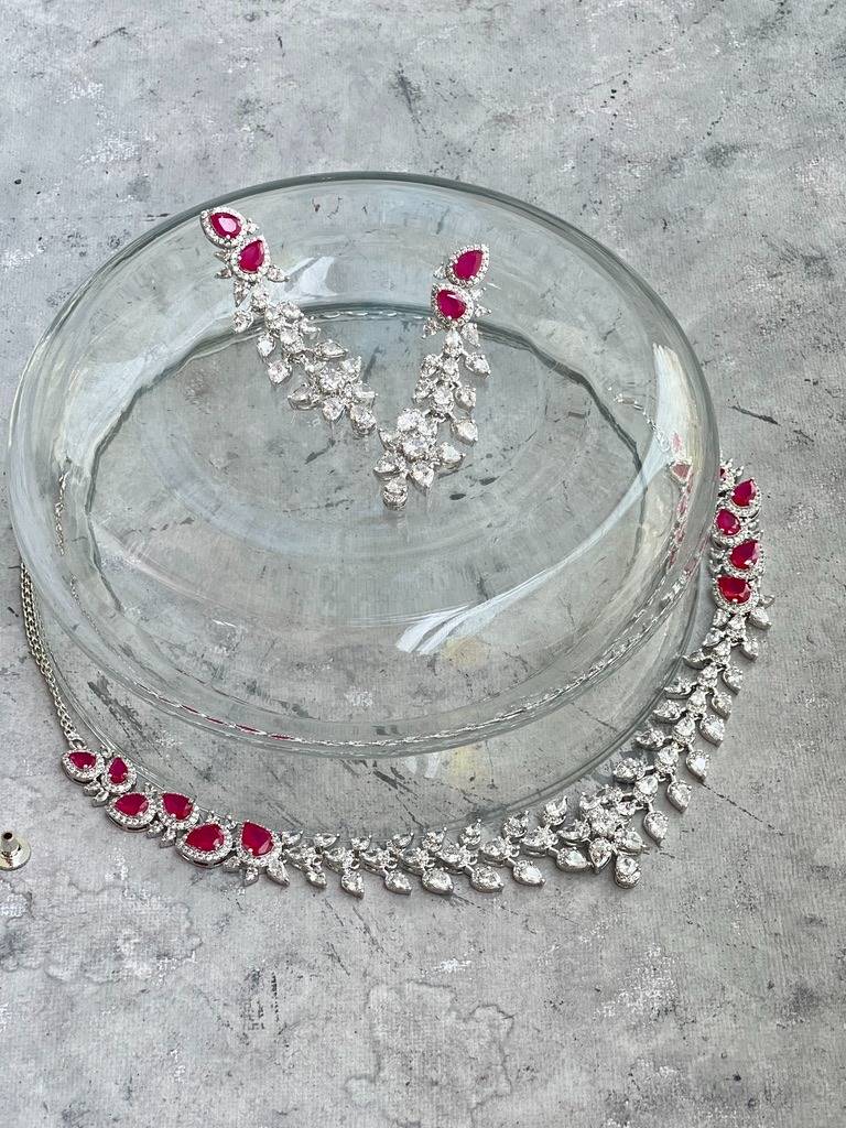 Red White Zircon Floral Necklace Set : PR-941