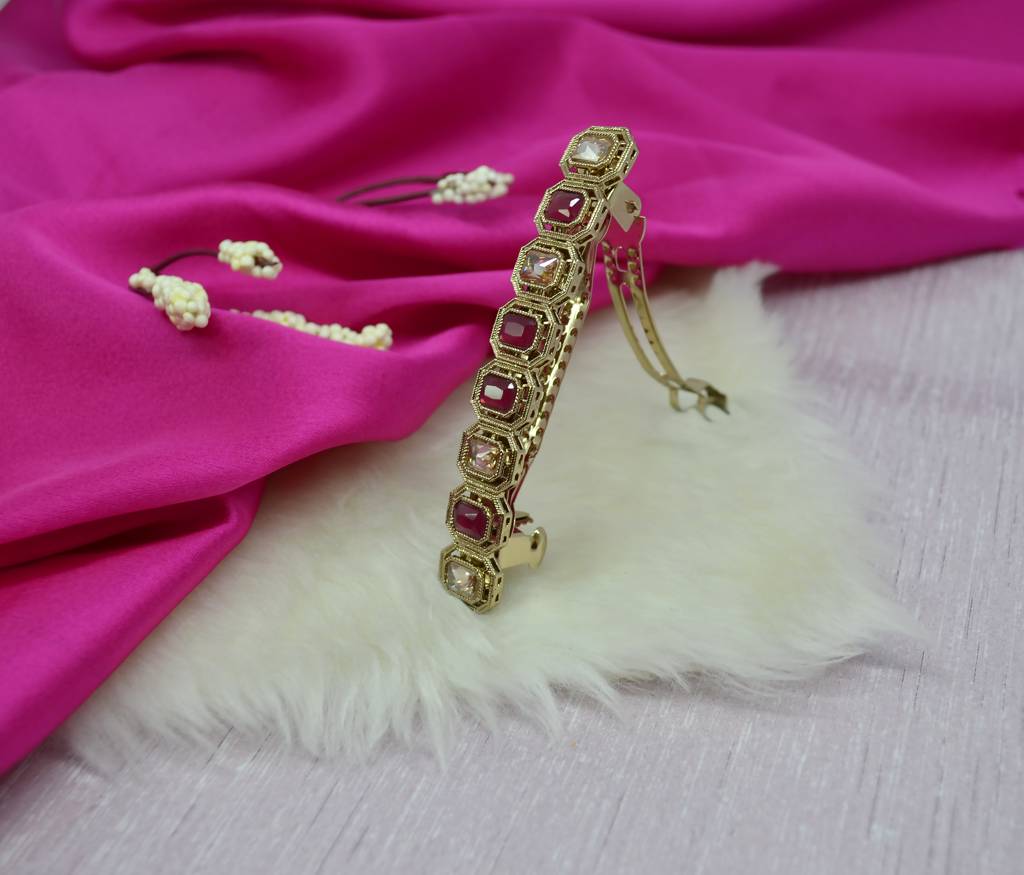 Classy Round And Square Shape Antique Gold Plated Cz And Uncut Kundan Stone 1 Hair Clip For Women And Girls : 6HC99_RUBY