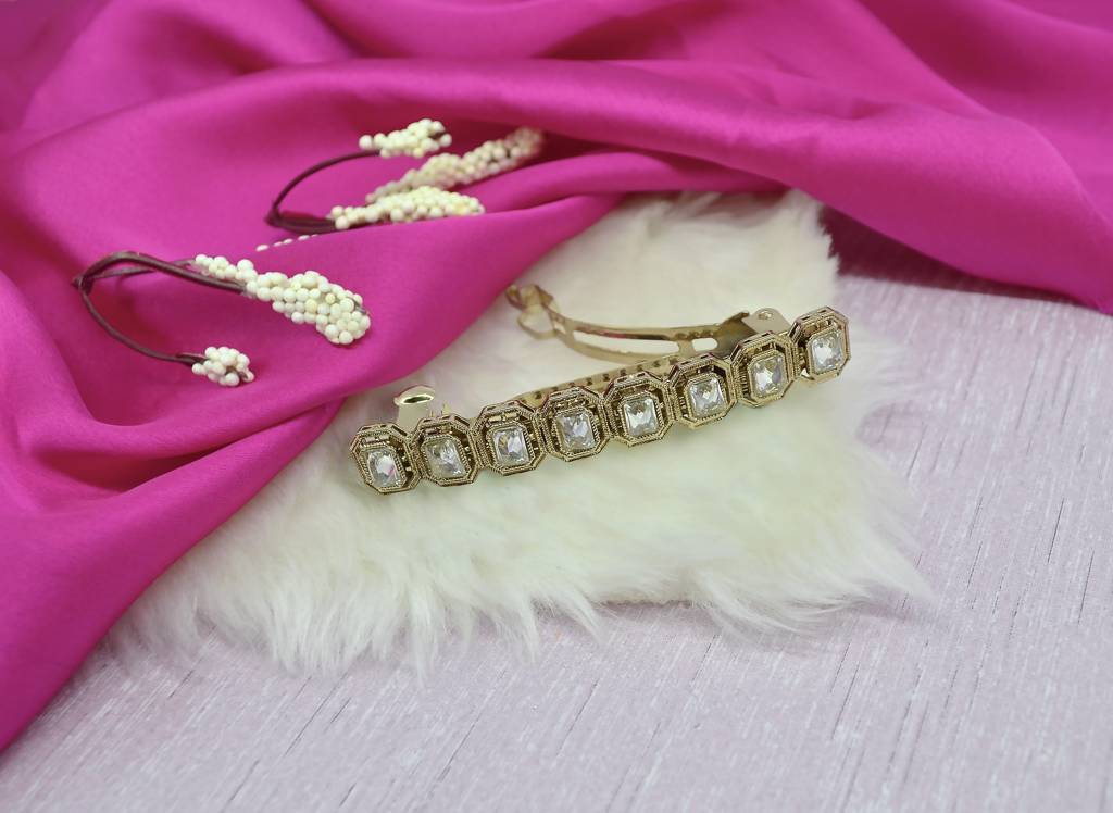 Classy Round And Square Shape Antique Gold Plated Cz And Uncut Kundan Stone 1 Hair Clip For Women And Girls : 6HC99_WHITE