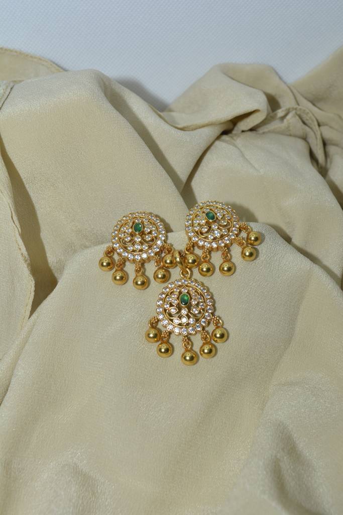 Round Aesthetic Pendant Set : 609