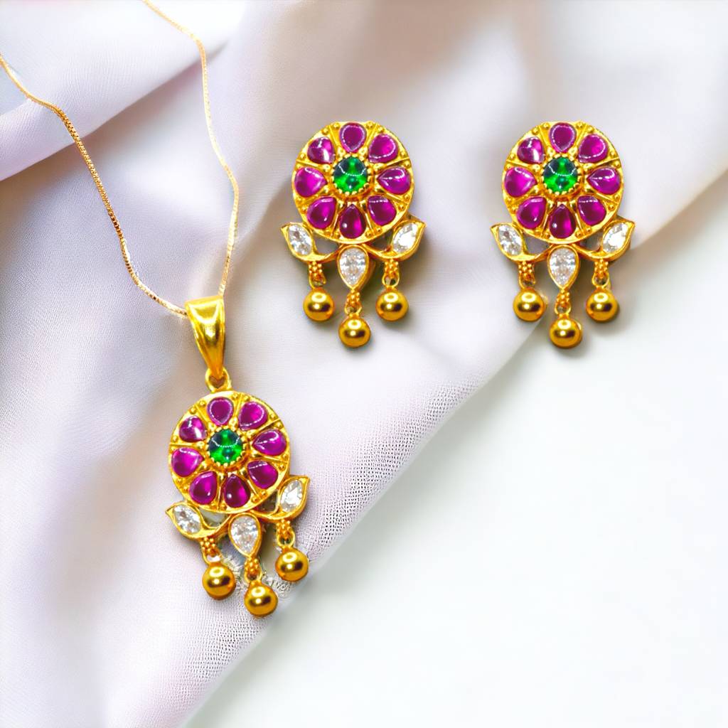 Radiant Ruby Glow Pendant Set : 612