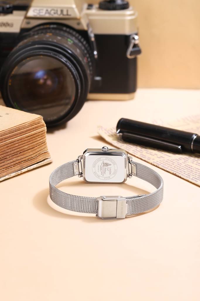 Victoria Collection Analog Quartz Watch For Women With Mesh Strap, Rectangular Metal Case And Mineral Glass : LFW20006-22