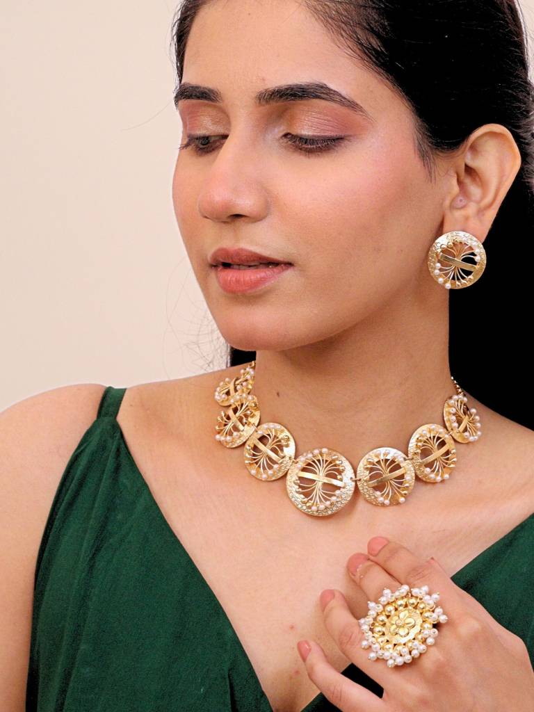 Husnara Floral Pearl Choker For Women Brass 18K Gold Plated Handmade : BJV016