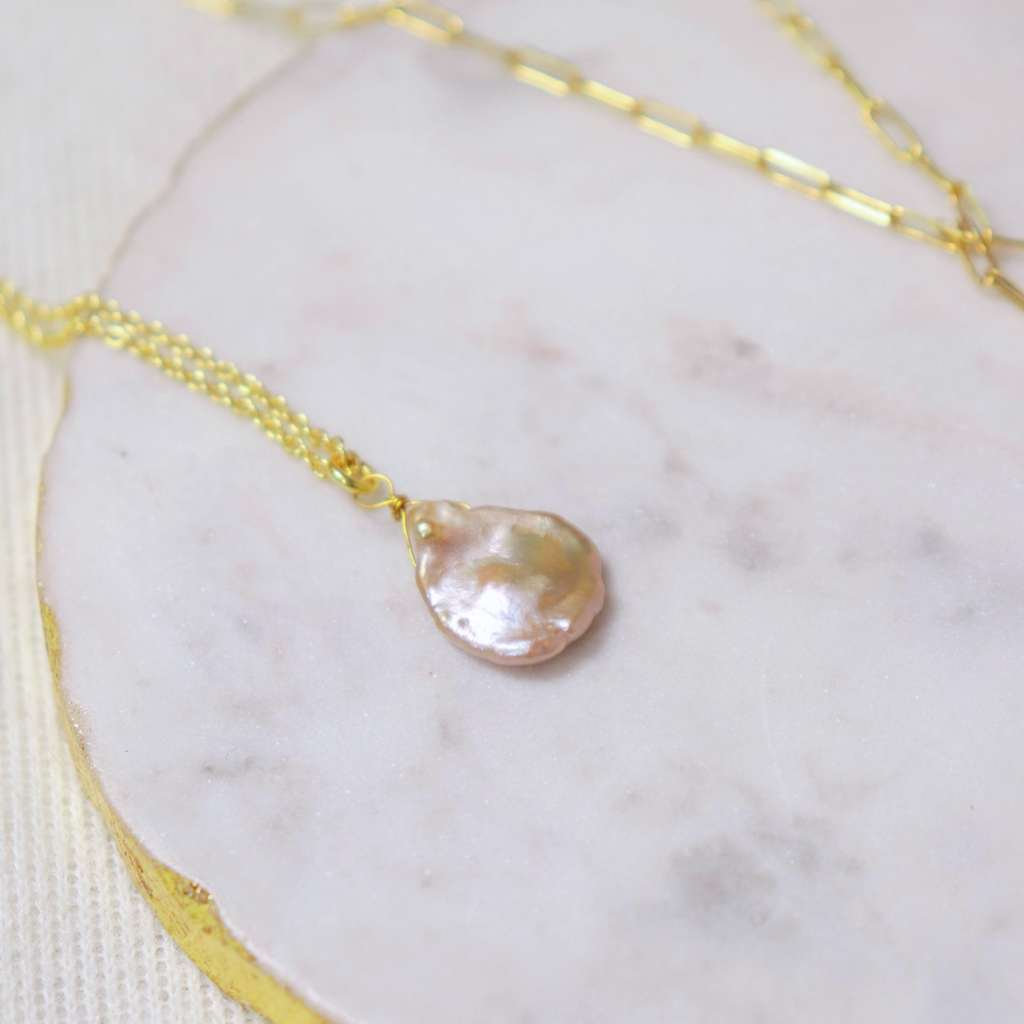 Solo Pearl Necklace : EMSPN