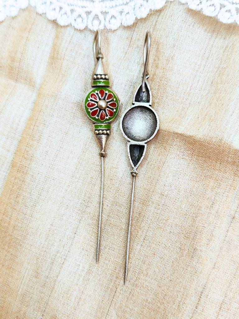 Roohra Needle Earcuffs : MEA036